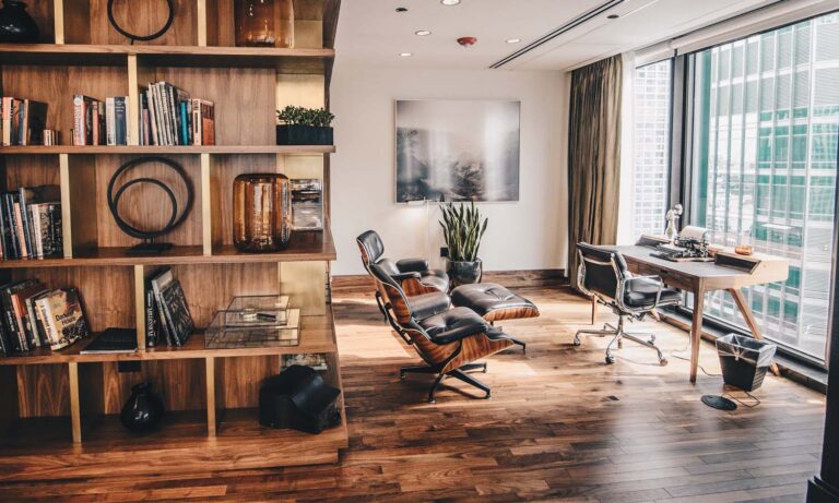 Best Floor Paint for Wooden Floors - UK Buyer's Guide [2021]